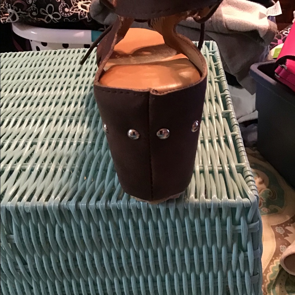 Wedges - Picture 2 of 3
